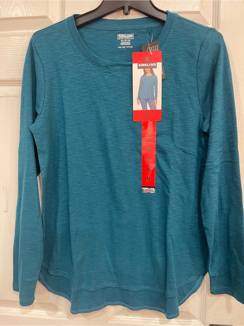Kirkland Signature Teal Long-Sleeve Crewneck Top 100% cotton
